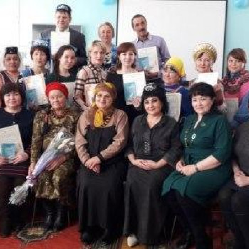 Конкурс чтецов » Все начинается с любви»
